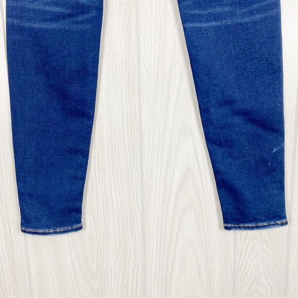 American Eagle | Distressed Curvy Hi Rise Jegging Size 4 (Extra Long) - Picture 6 of 10